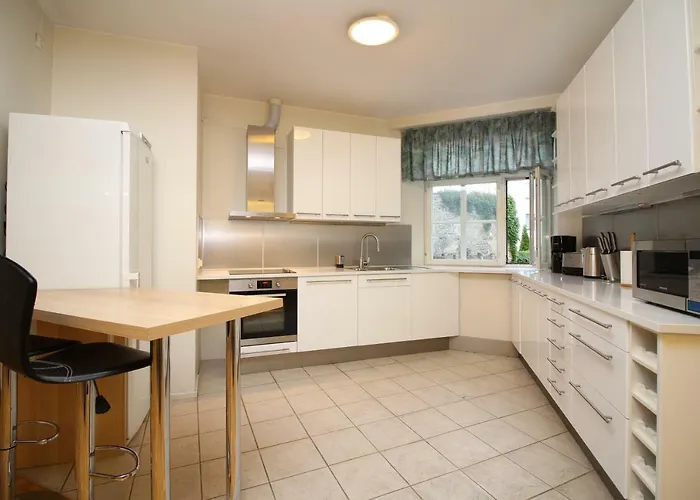 4 Bedroom With Sauna And 2 Bathroom Apartamento