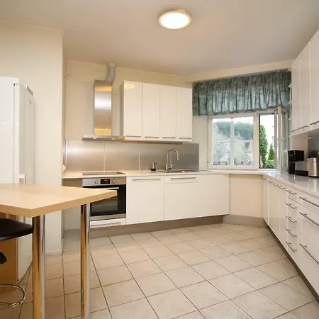 4 Bedroom With Sauna And 2 Bathroom Apartmán