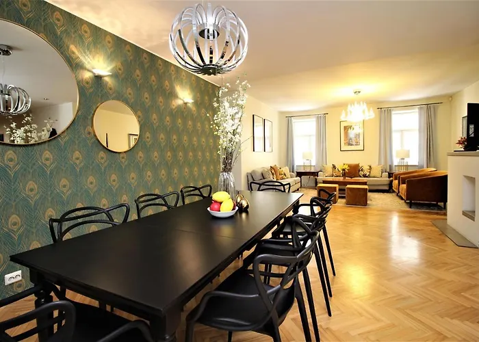 4 Bedroom With Sauna And 2 Bathroom Lägenhet