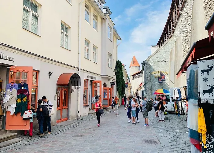 4 Bedroom With Sauna And 2 Bathroom Lägenhet